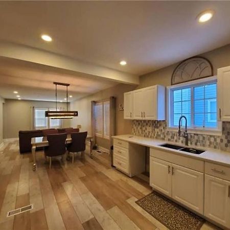 Luxury Private Home In The Heart Of ナイアガラフォールズ エクステリア 写真