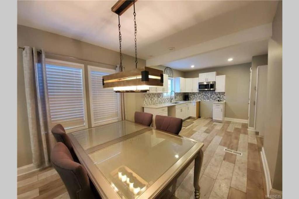 Luxury Private Home In The Heart Of ナイアガラフォールズ エクステリア 写真